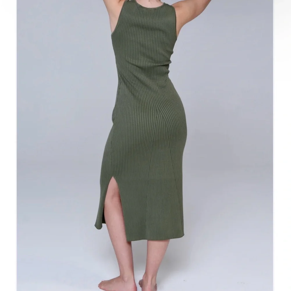 Mod Ref Green Ribbed Midi-Dress - Picture 2 of 6